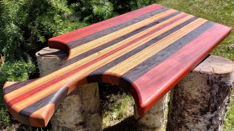 Deska do krojenia/serwowania z drewna egzotycznego - padouk, wenge oraz sapele